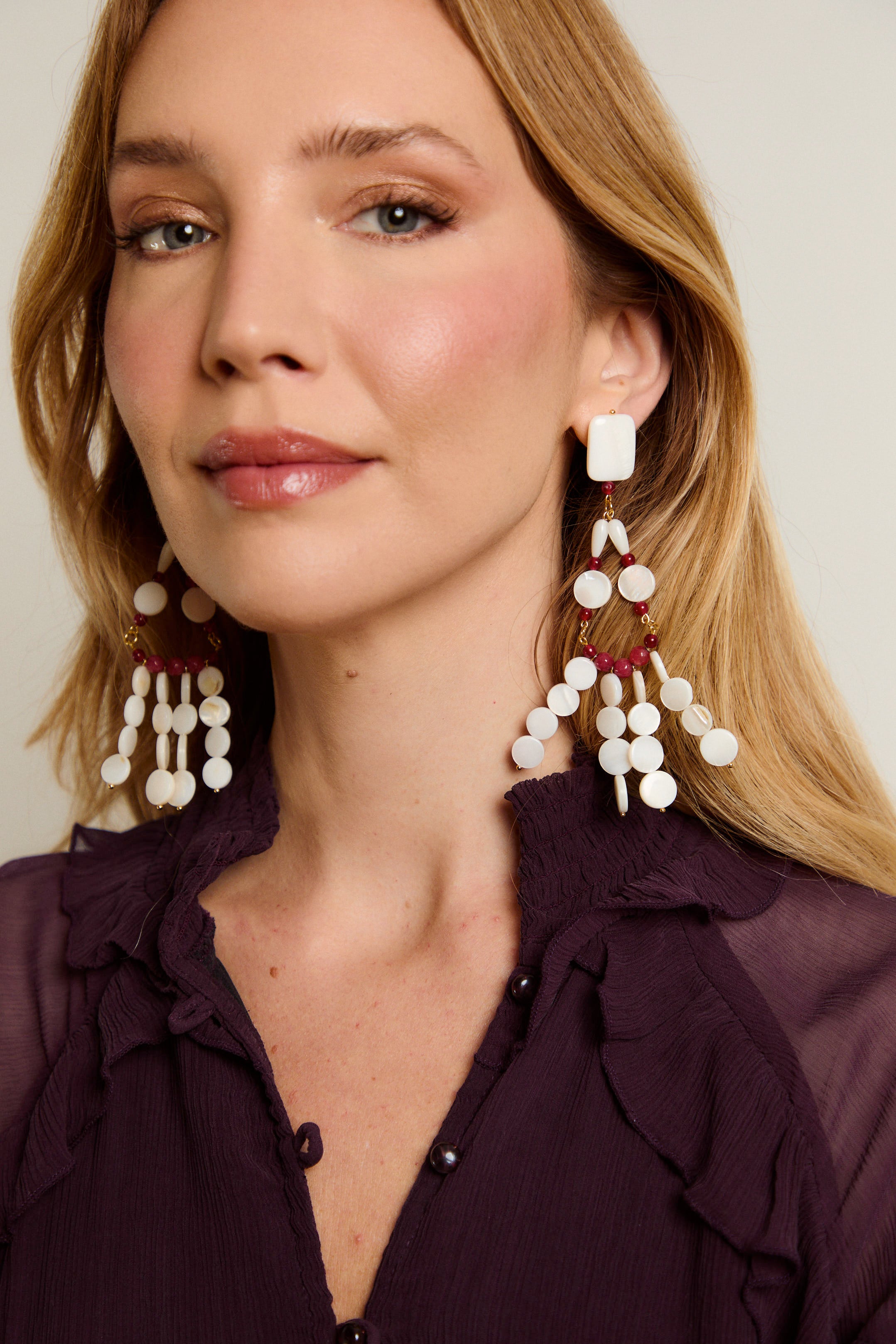 PENDIENTES VERBENA NÁCAR