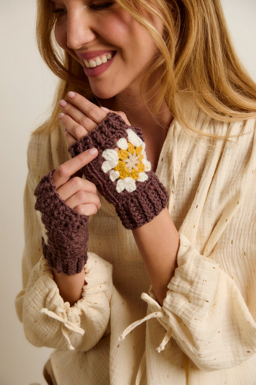 MITONES CROCHET TOPO