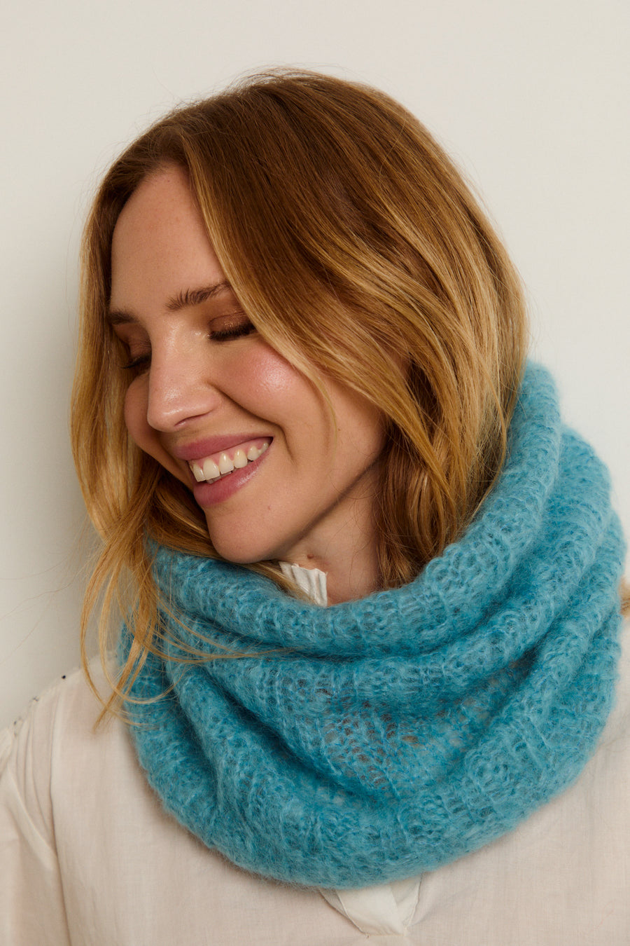 CUELLO MOHAIR CELESTE