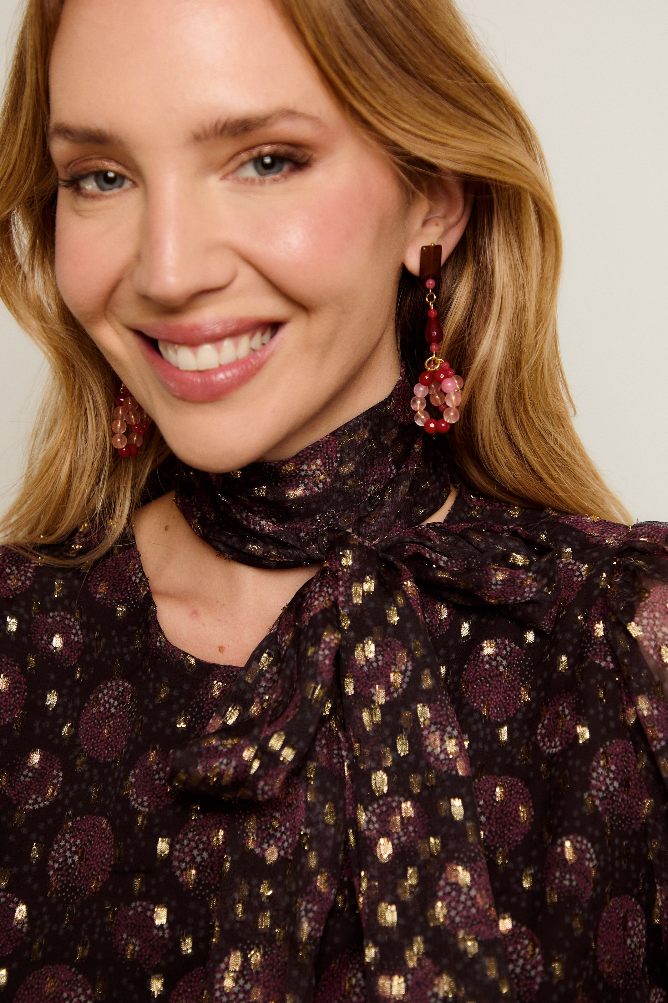 PENDIENTES BUCLE CUARZO ROSA