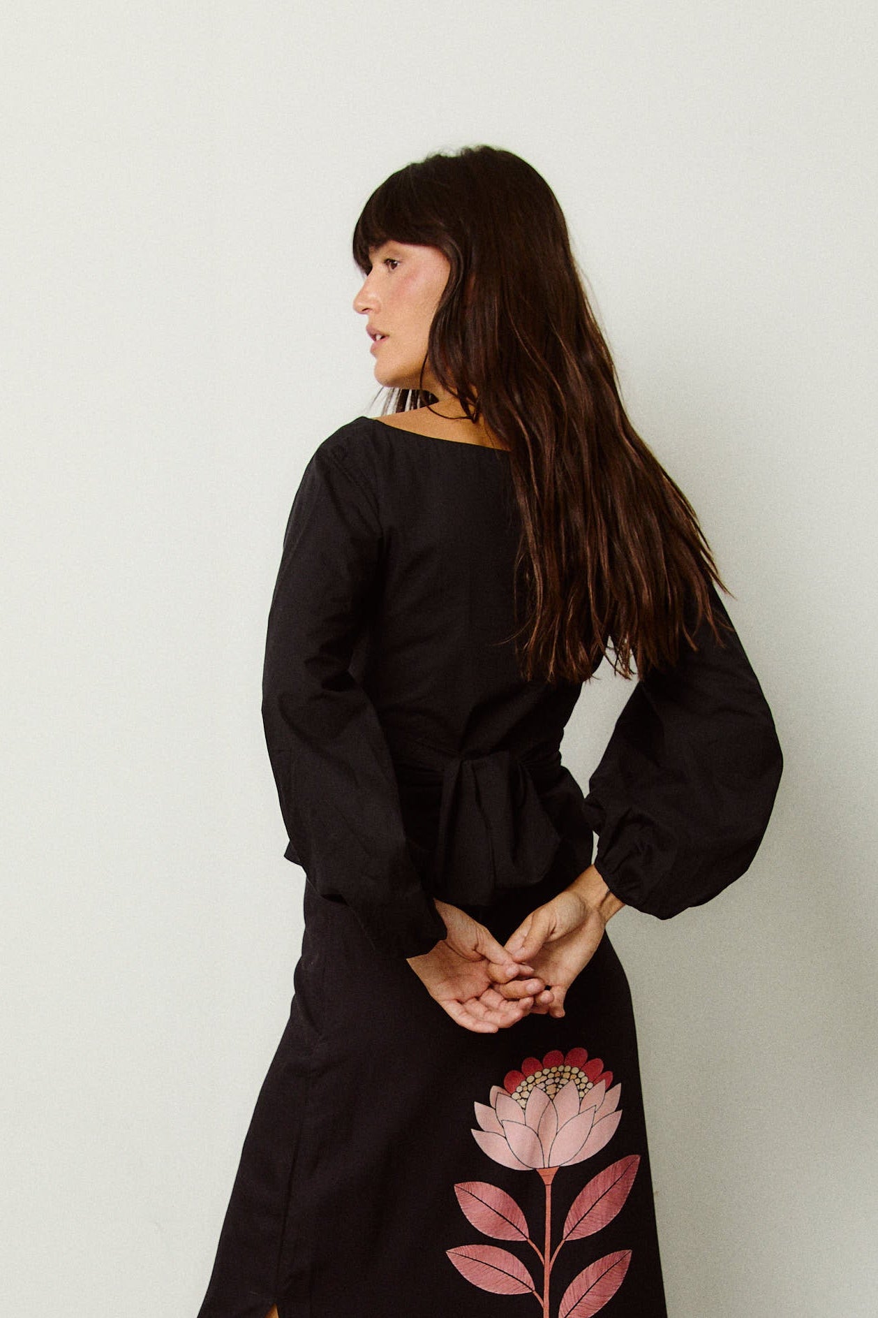 BLUSA LAZO NEGRA