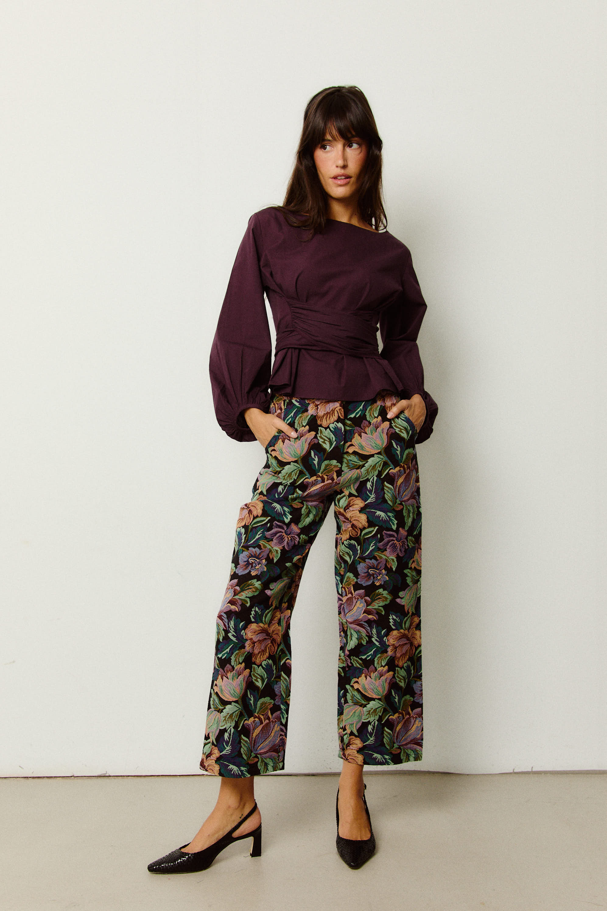 PANTALÓN MULTIPOSICIÓN JAQUARD