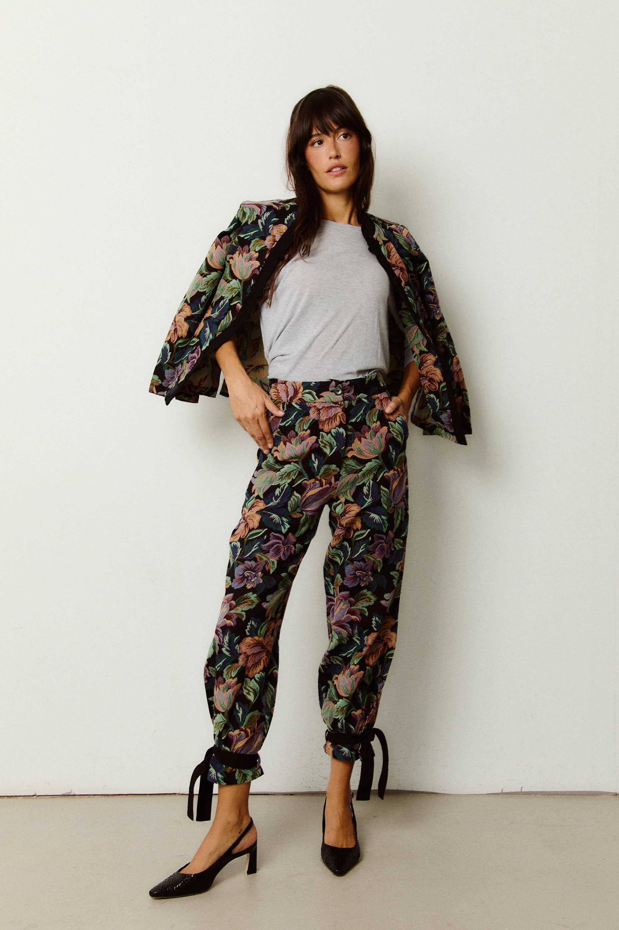 PANTALÓN MULTIPOSICIÓN JAQUARD