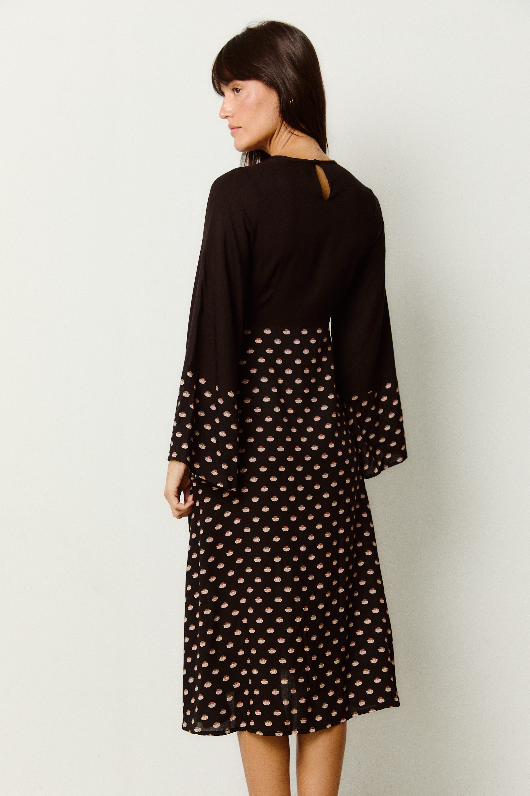 VESTIDO MIDI LOTO